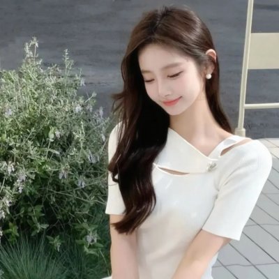 春花娇美可人儿